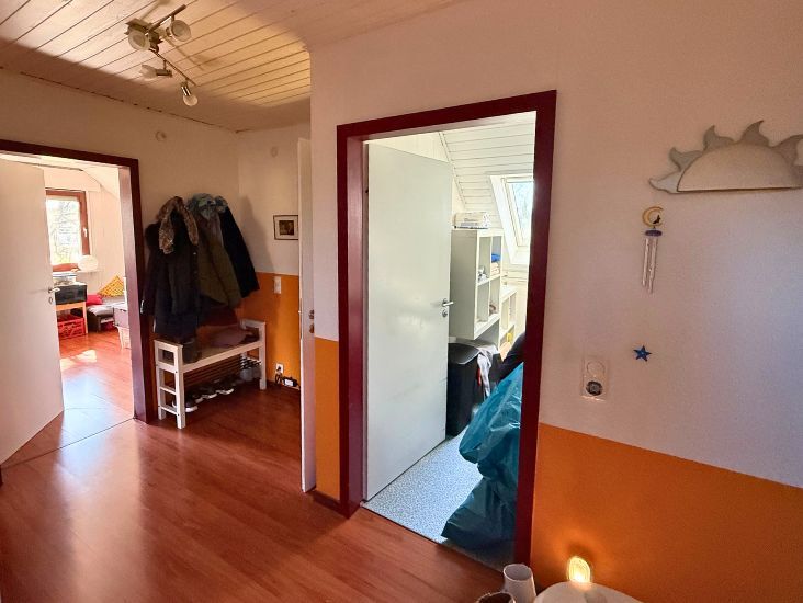 Immobilienangebot - Neuss - Alle - +++Neuss: Ihr Traumhaus am Rande der Stadt mit Kamin, Terrasse und  viel Platz zum Entspannen!+++