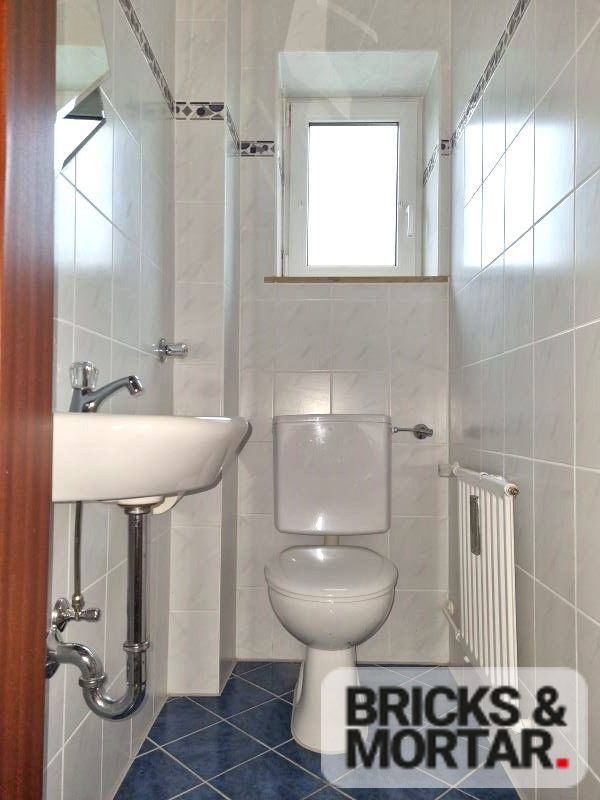 Immobilienangebot - Augsburg - Alle - 2-Zimmer-Wohnung mit Westloggia, ruhige Lage,
beste Verkehrsanbindung, Uni-Nähe, WG-geeignet