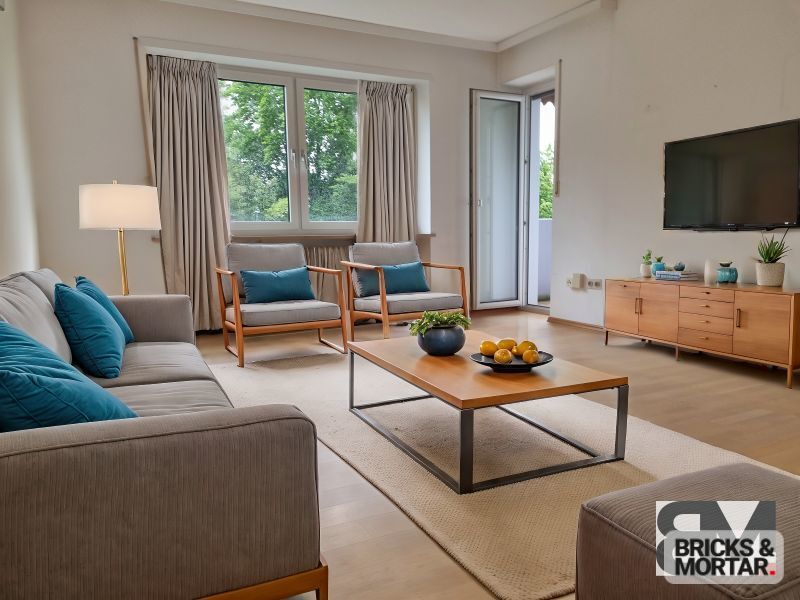 Immobilienangebot - Augsburg - Alle - 2-Zimmer-Wohnung mit Westloggia, ruhige Lage,
beste Verkehrsanbindung, Uni-Nähe, WG-geeignet
