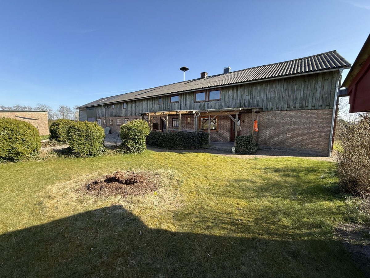 Immobilienangebot - Westre - Alle - Charmanter Resthof in Außenlage auf großem Grundstück
