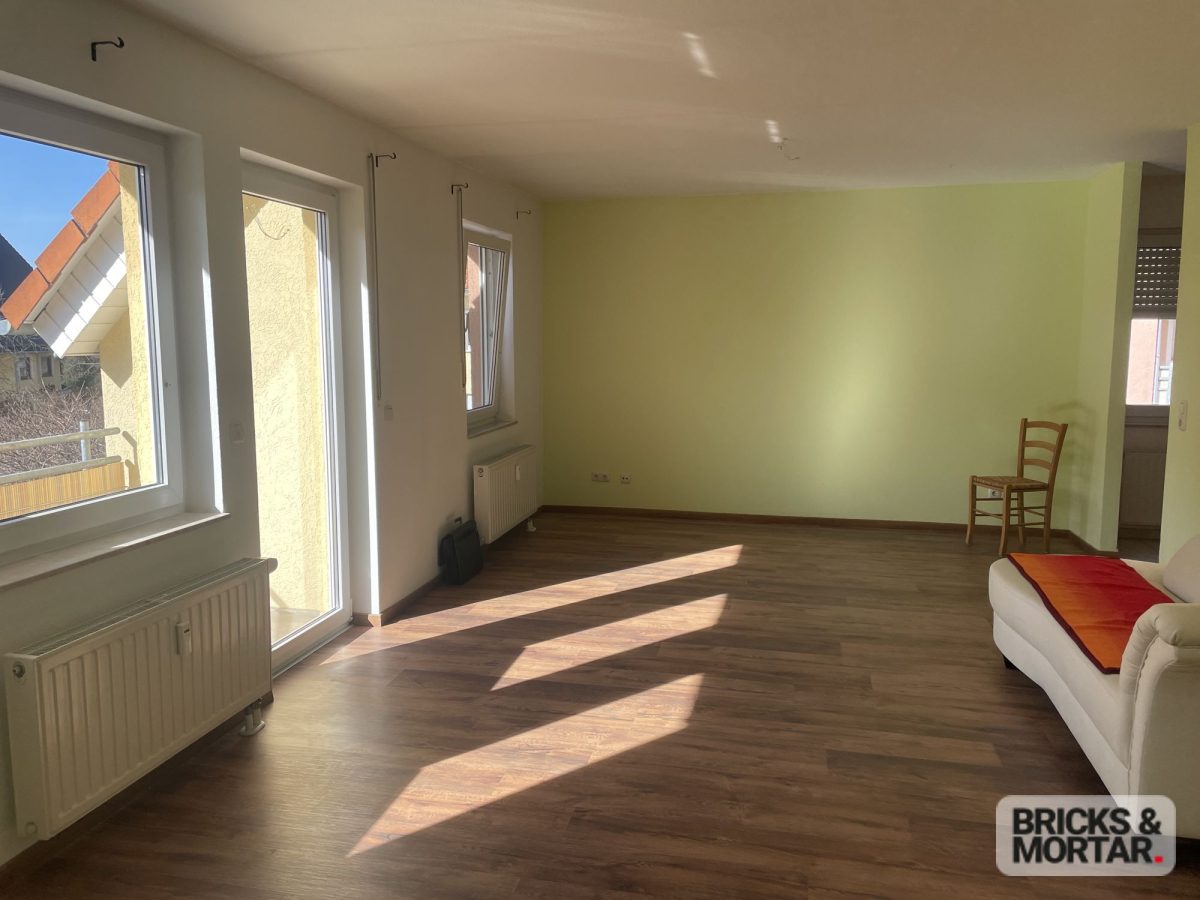 Immobilienangebot - Weinböhla - Alle - Attraktive 1-Zimmer-Wohnung mit Balkon in gepflegter Wohnanlage – sofort bezugsfrei