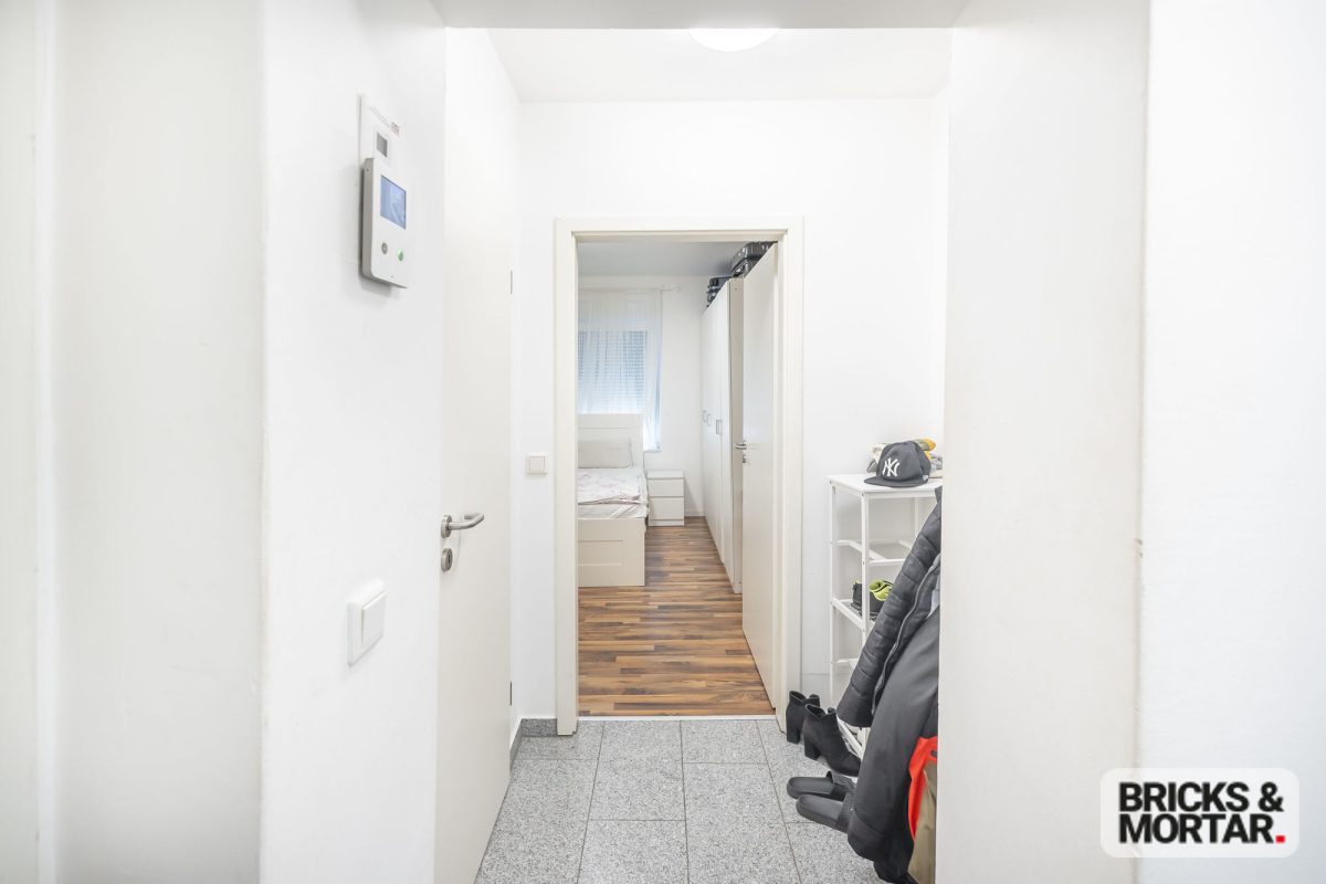 Immobilienangebot - Nürnberg - Alle - Stilvolle 2-Zimmer-Altbauwohnung – Vermietet, kernsaniert und solide Kapitalanlage