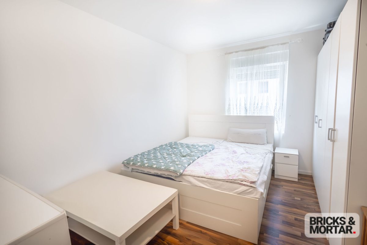 Immobilienangebot - Nürnberg - Alle - Stilvolle 2-Zimmer-Altbauwohnung – Vermietet, kernsaniert und solide Kapitalanlage
