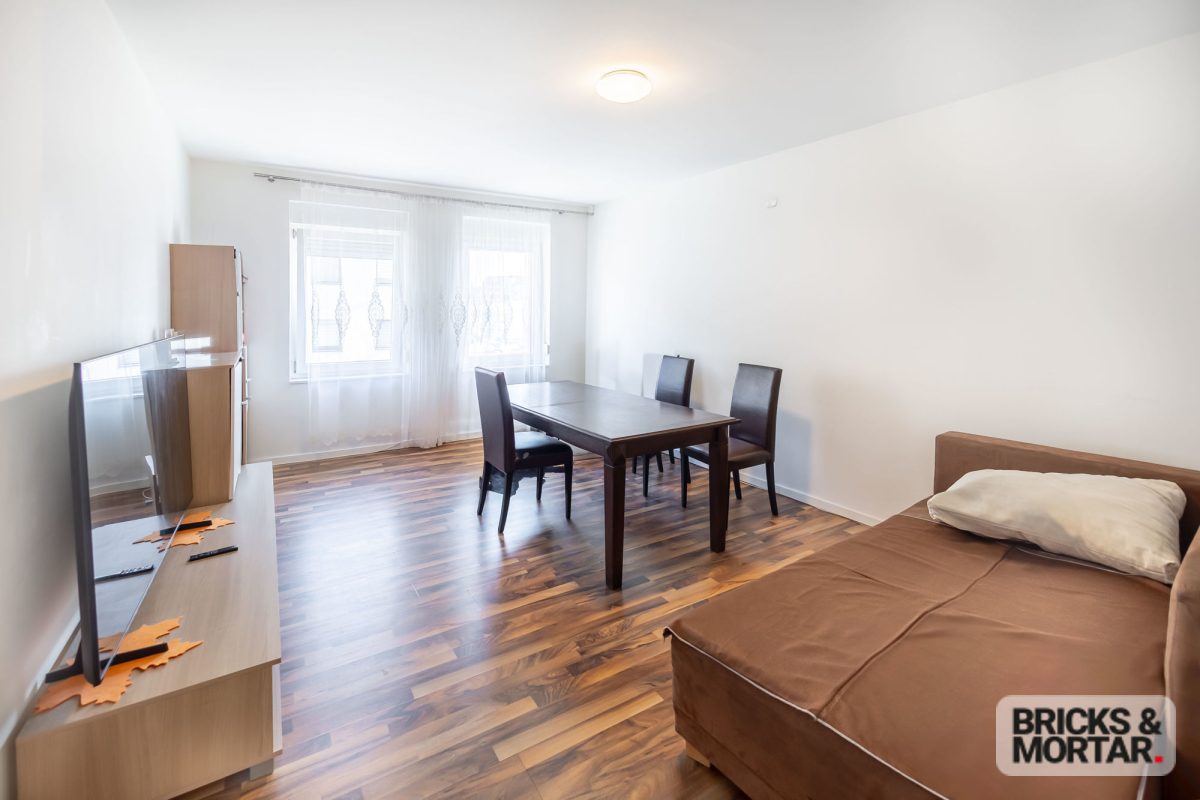 Immobilienangebot - Nürnberg - Alle - Stilvolle 2-Zimmer-Altbauwohnung – Vermietet, kernsaniert und solide Kapitalanlage