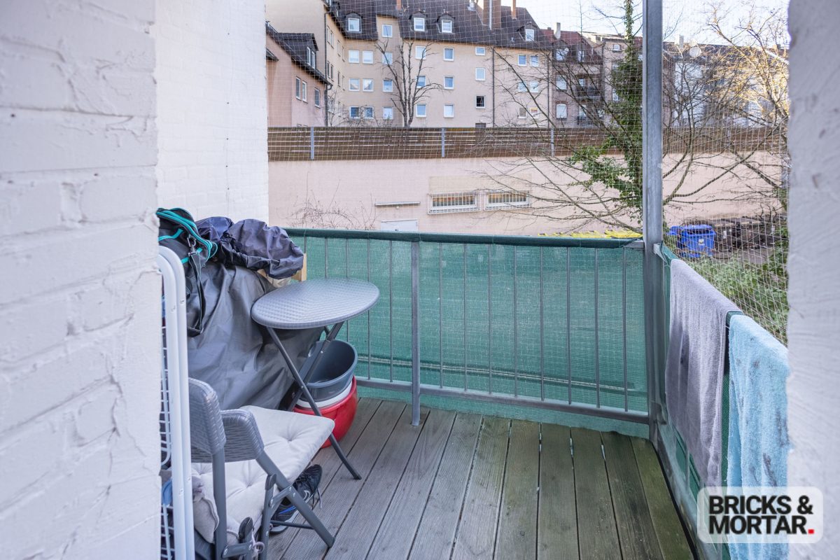 Immobilienangebot - Nürnberg - Alle - Stilvolle 2-Zimmer-Altbauwohnung – Vermietet, kernsaniert und solide Kapitalanlage