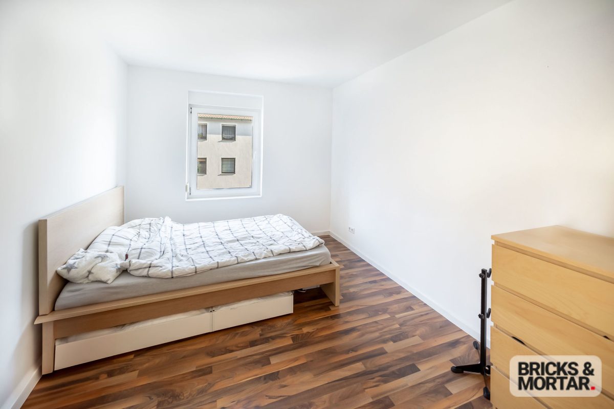 Immobilienangebot - Nürnberg - Alle - Stilvolle 2-Zimmer-Altbauwohnung – Vermietet, kernsaniert und solide Kapitalanlage