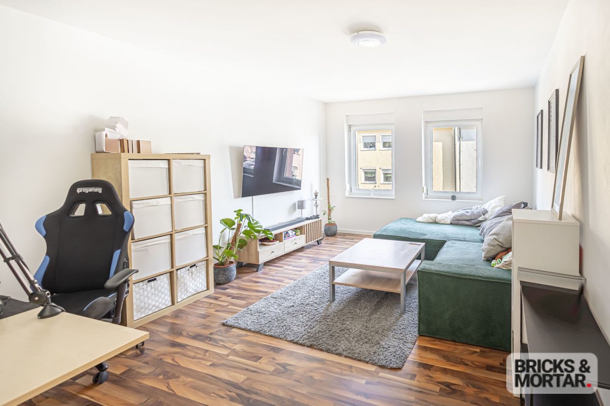 Immobilienangebot - Nürnberg - Alle - Stilvolle 2-Zimmer-Altbauwohnung – Vermietet, kernsaniert und solide Kapitalanlage