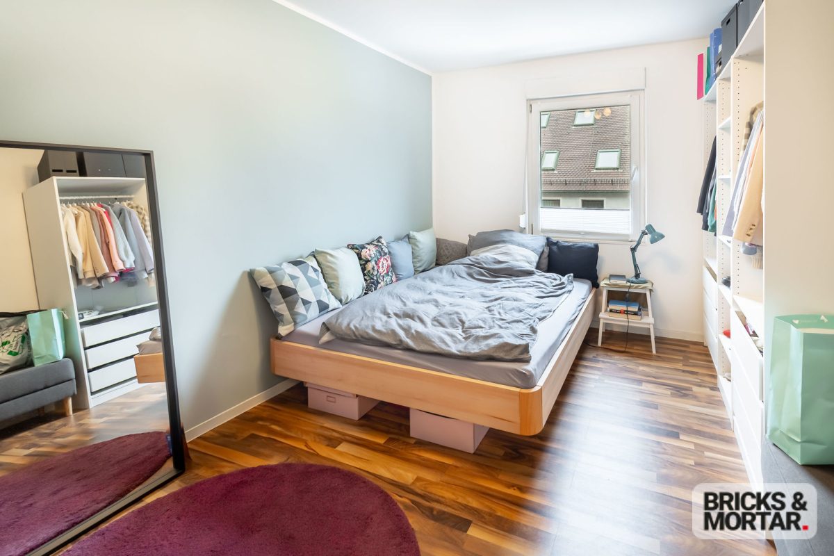 Immobilienangebot - Nürnberg - Alle - Stilvolle 2-Zimmer-Altbauwohnung – Vermietet, kernsaniert und solide Kapitalanlage