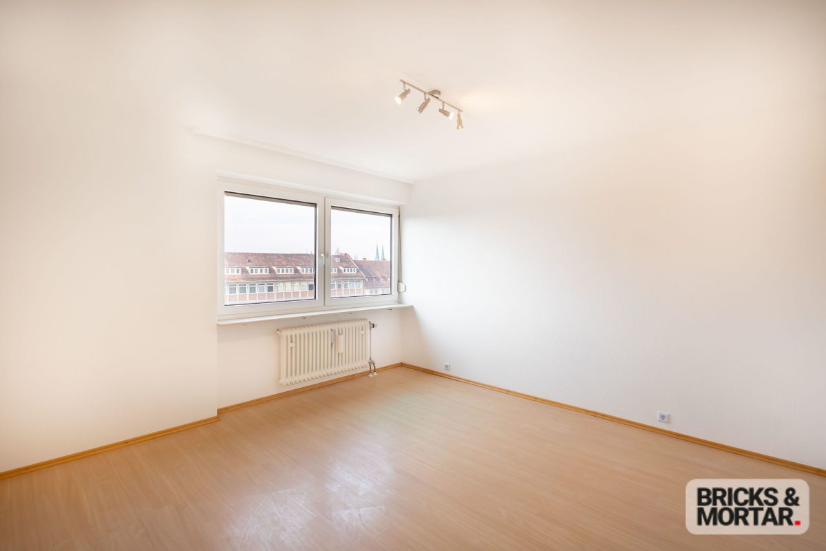 Immobilienangebot - Nürnberg - Alle - Hell & stilvoll: 2 Zimmer mit Balkon – Nähe Uni & Flughafen – Ideal für Eigennutzer & Kapitalanleger