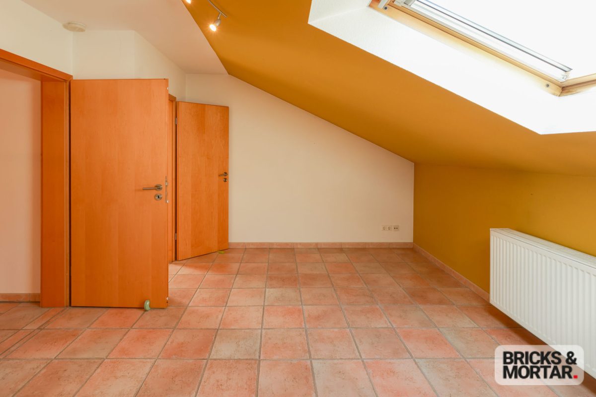Immobilienangebot - Frankfurt am Main - Alle - Wunderschöne Doppelhaushälfte im Herzen von Bergen-Enkheim