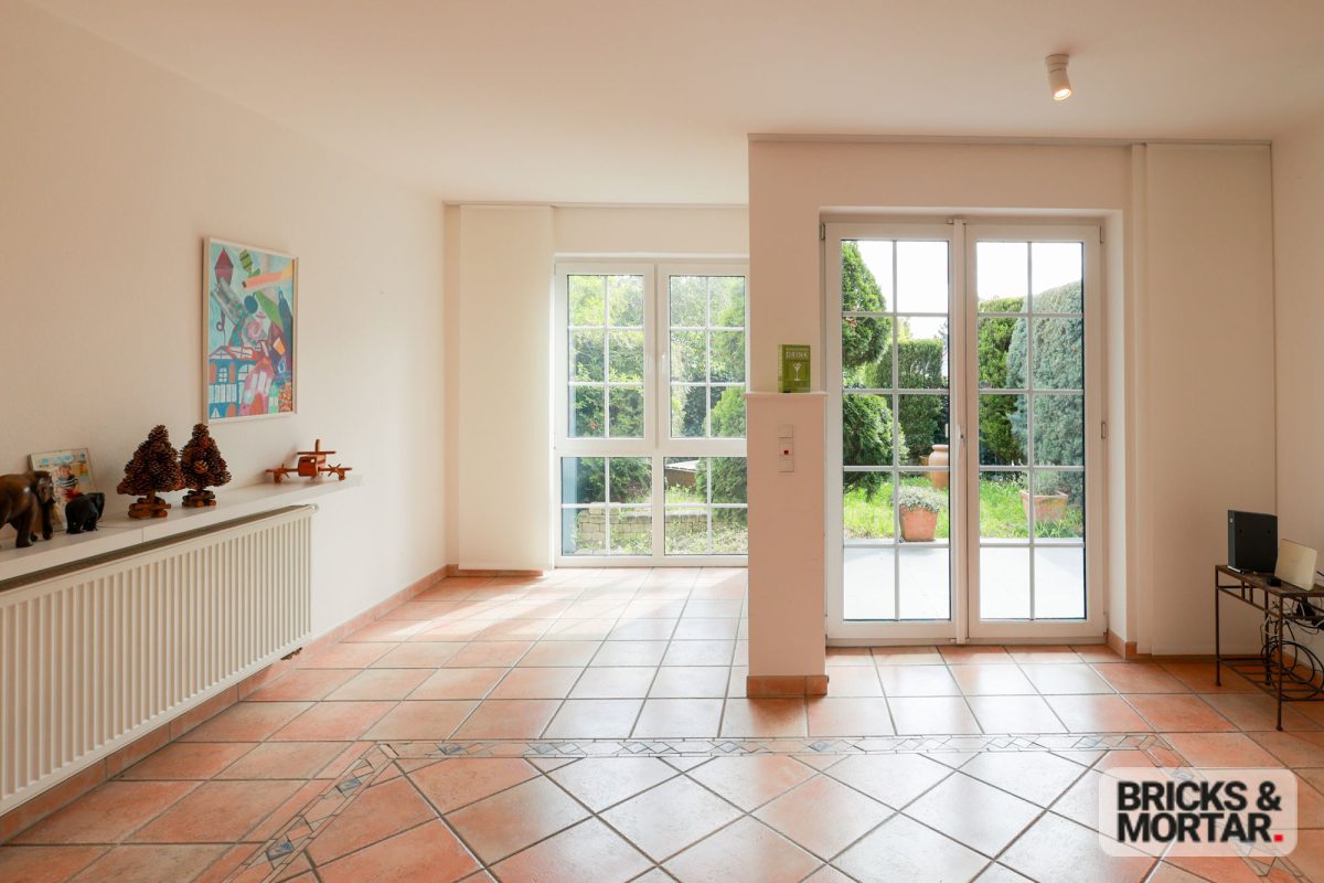 Immobilienangebot - Frankfurt am Main - Alle - Wunderschöne Doppelhaushälfte im Herzen von Bergen-Enkheim