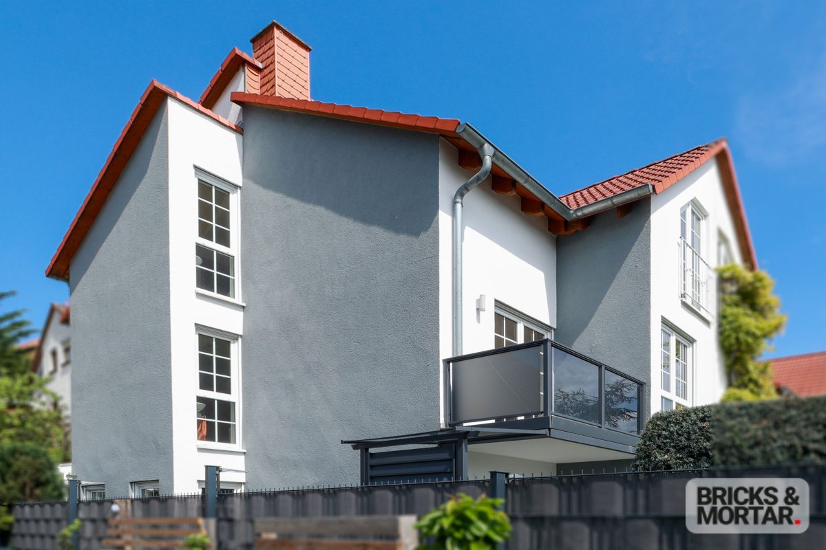 Immobilienangebot - Frankfurt am Main - Alle - Wunderschöne Doppelhaushälfte im Herzen von Bergen-Enkheim