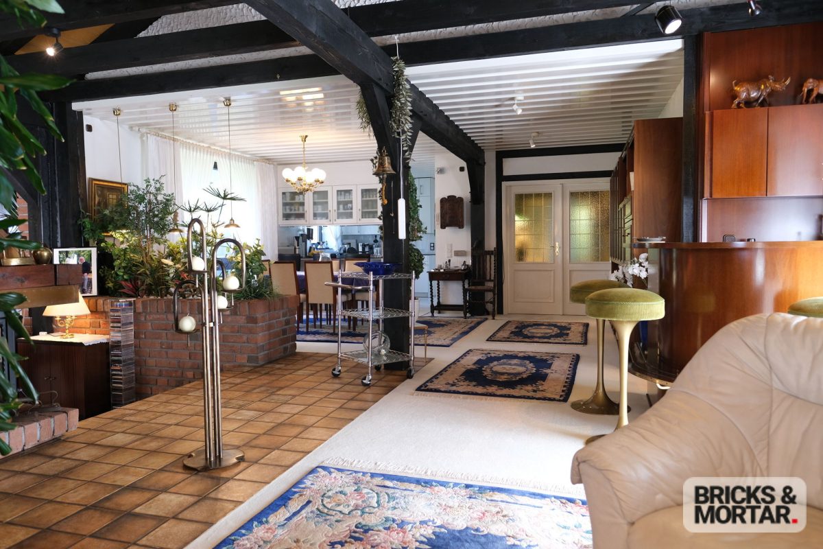 Immobilienangebot - Stuhr - Alle - Grosszügiges Architektenhaus mit Traumgarten und hochwertiger Ausstattung
