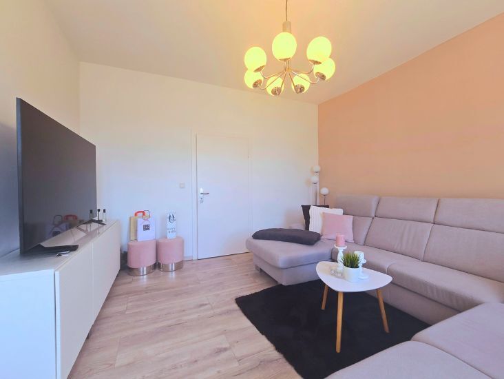 Immobilienangebot - Solingen - Alle - +++ Bergischer Charme trifft auf neue Perspektiven +++