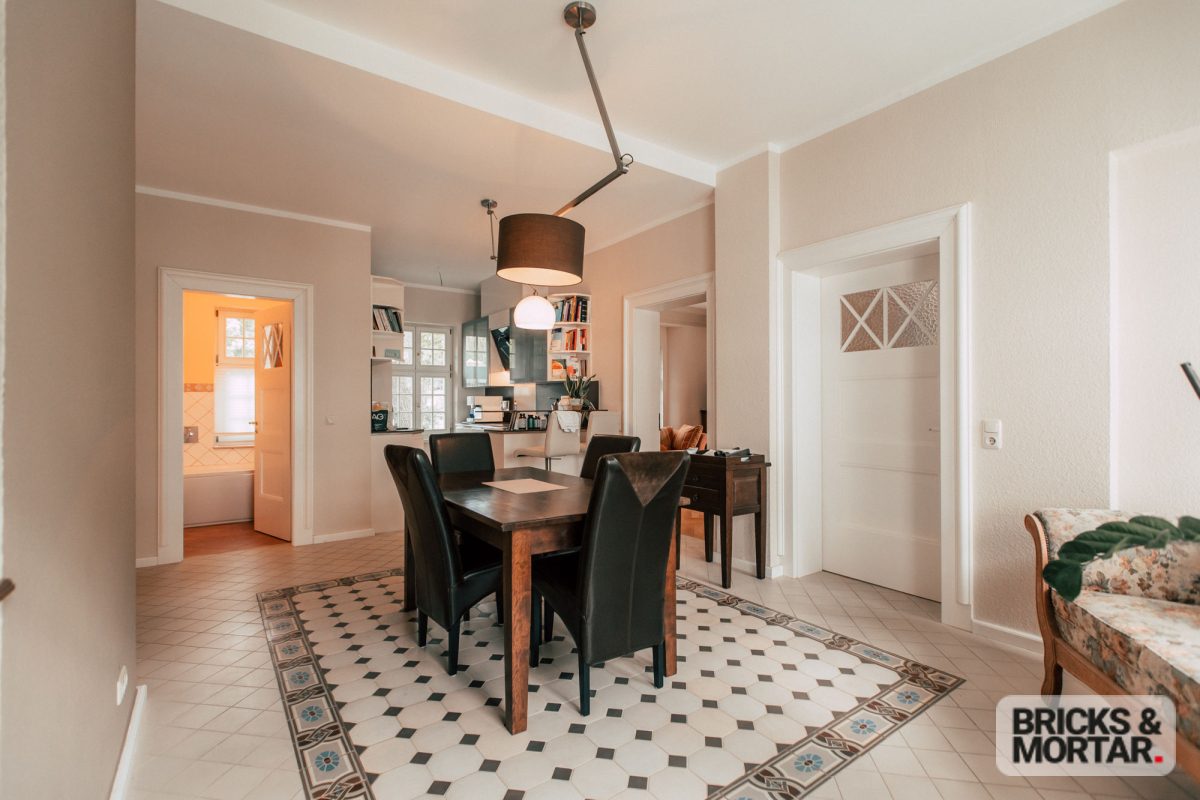 Immobilienangebot - Halle - Alle - Stilvolle Wohnung in historischer Villa: Exklusives Wohnen mit Büro- oder Praxisnutzung in erstklassiger Lage