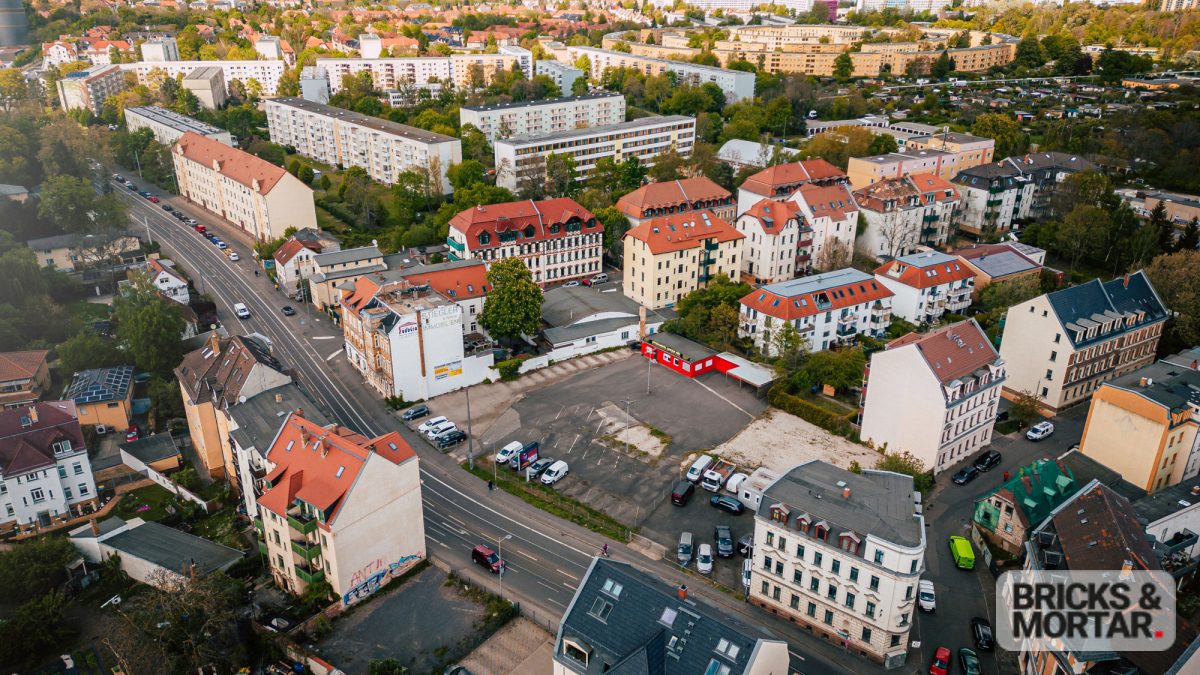 Immobilienangebot - Leipzig - Grundstücke - Attraktive Investitionsmöglichkeit: Vielseitiges Entwicklungsgrundstück