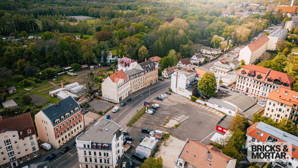 Immobilienangebot - Leipzig - Grundstücke - Attraktive Investitionsmöglichkeit: Vielseitiges Entwicklungsgrundstück
