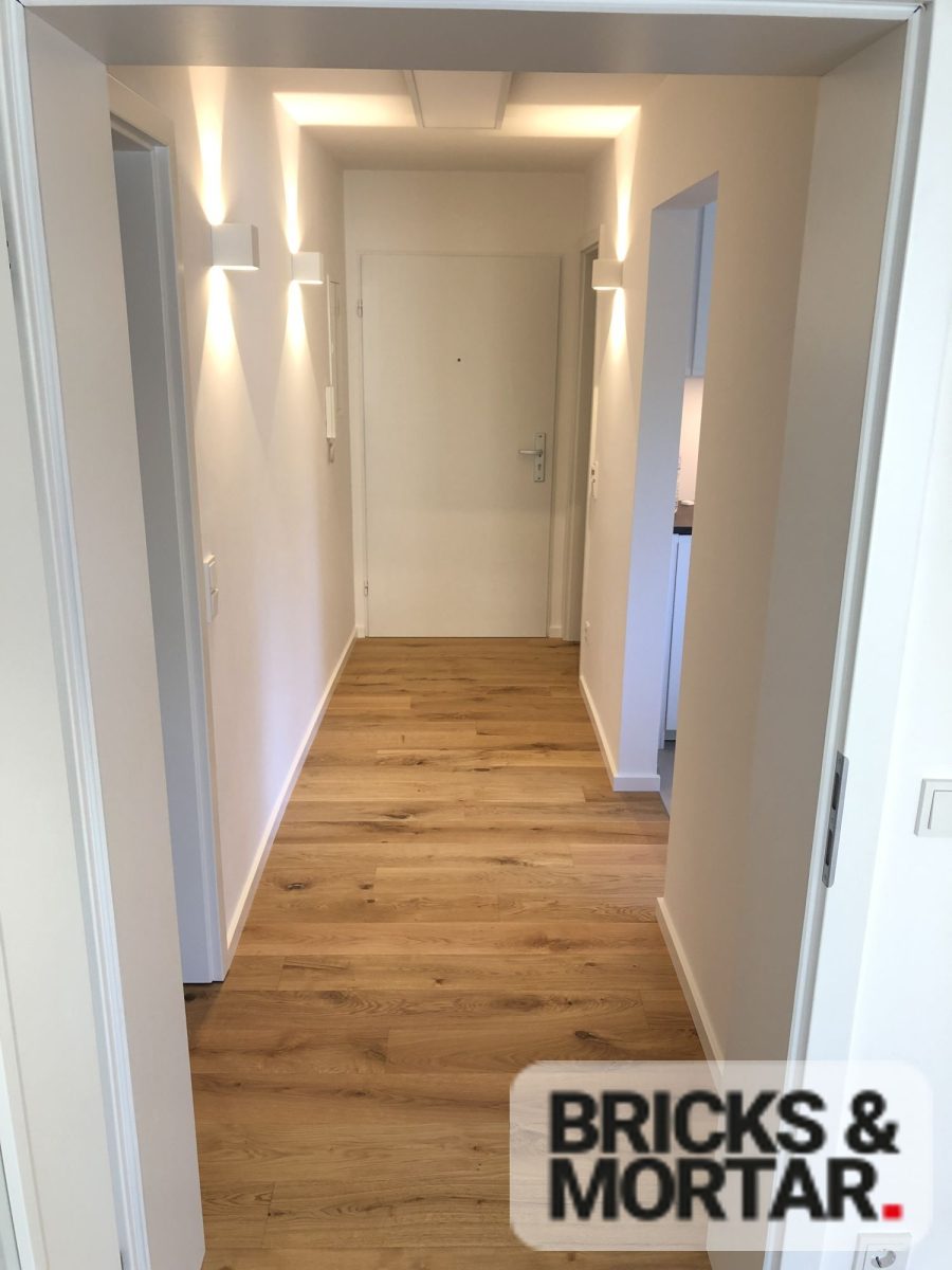 Immobilienangebot - Berlin - Alle - Erstbezug nach Sanierung in Berlin-Westend: 2,5-Zimmer Wohnung mit Balkon und Lift