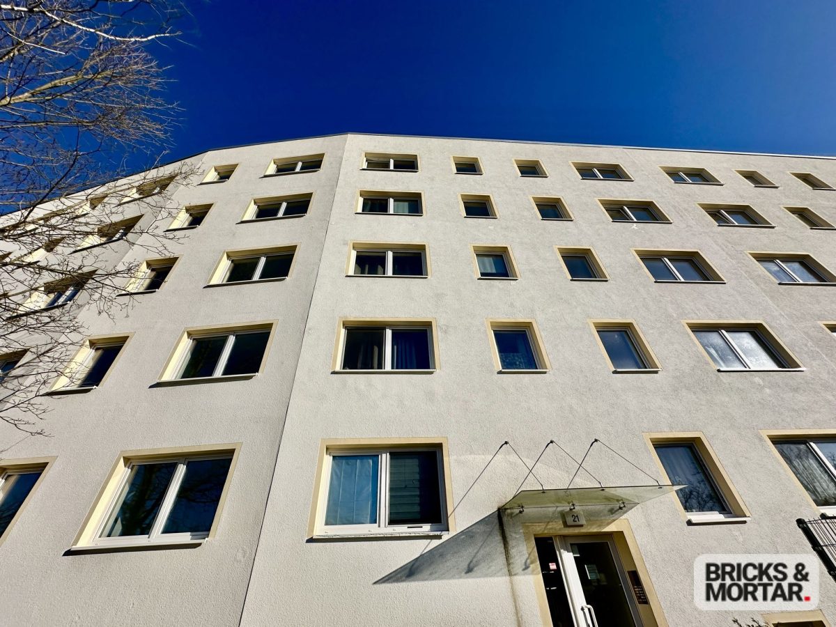 Immobilienangebot - Halle - Alle - Lichtdurchflutete 3-Zimmer-Wohnung mit Balkon und moderner Einbauküche