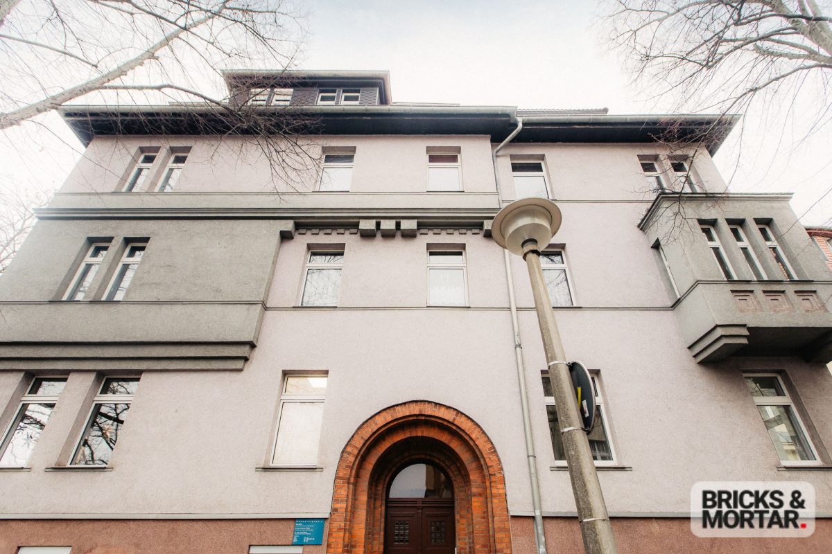 Immobilienangebot - Halle - Alle - Zeitgemäßes Wohnen mit Charme: Helle Hochparterre-Wohnung mit hochwertiger Ausstattung