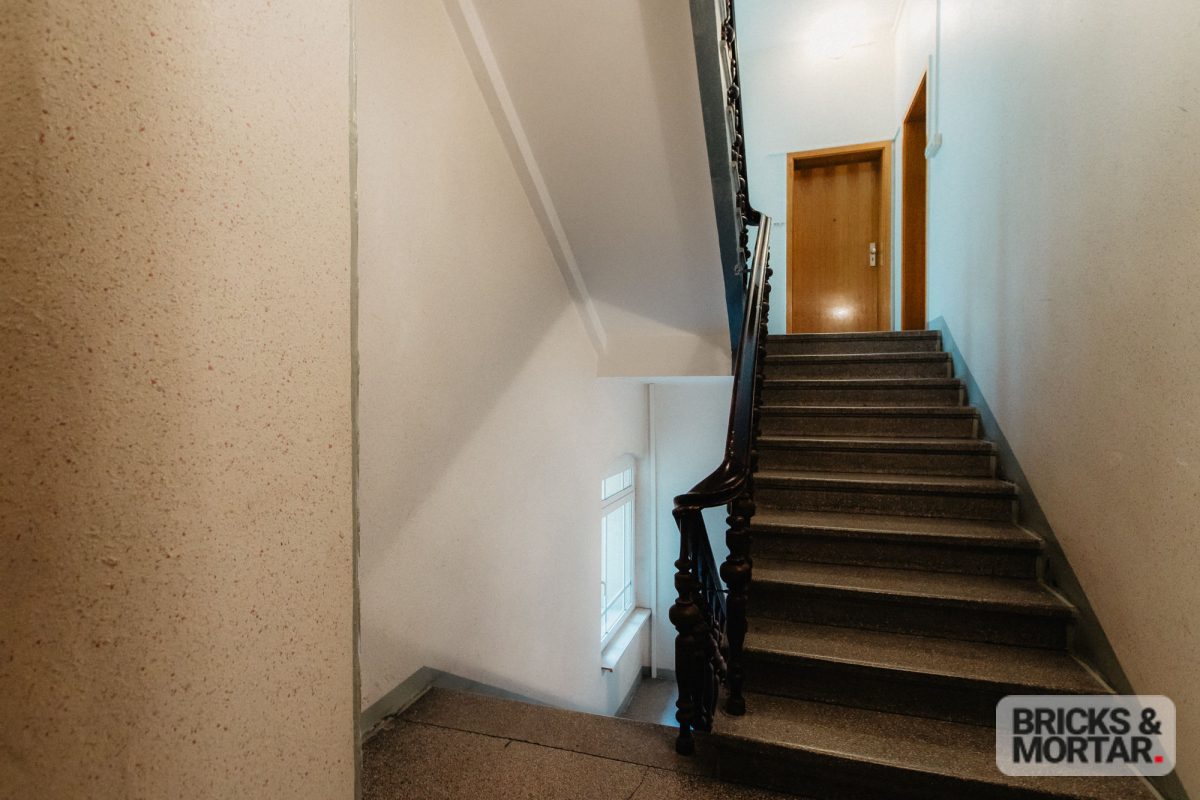 Immobilienangebot - Halle - Alle - Zeitgemäßes Wohnen mit Charme: Helle Hochparterre-Wohnung mit hochwertiger Ausstattung