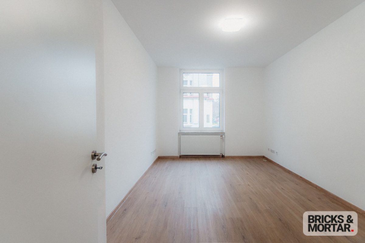 Immobilienangebot - Halle - Alle - Zeitgemäßes Wohnen mit Charme: Helle Hochparterre-Wohnung mit hochwertiger Ausstattung
