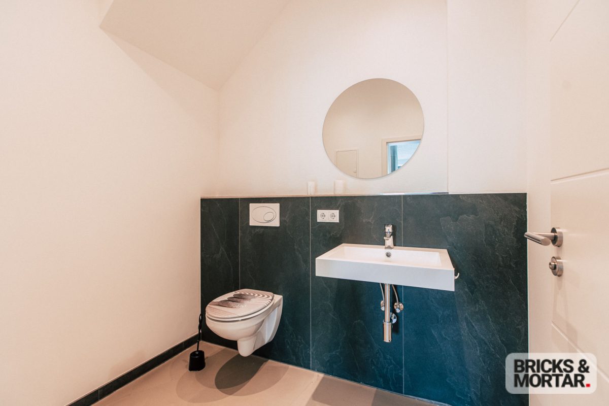 Immobilienangebot - Markkleeberg - Alle - Historisches Reihenhaus in exklusiver Lage – Ideal für Familien und Liebhaber luxuriösen Wohnens