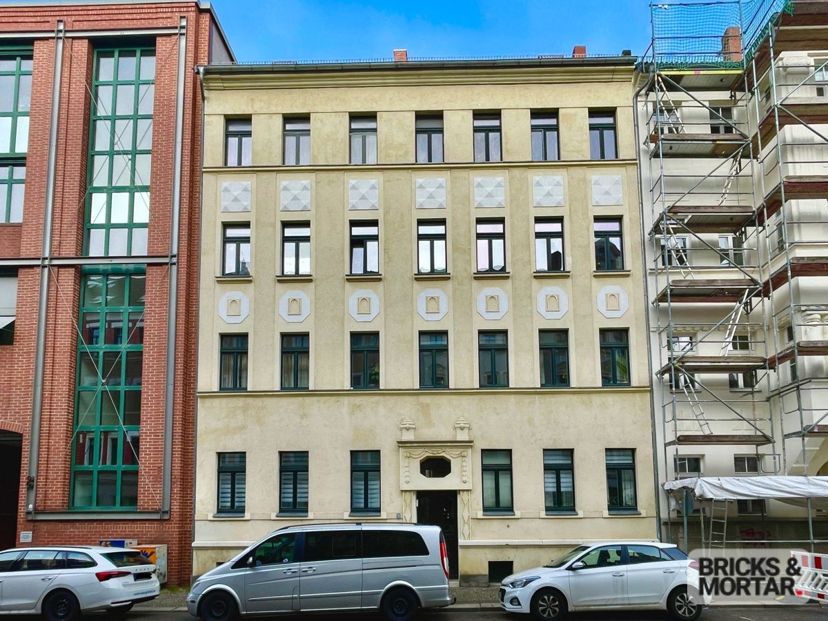 Immobilienangebot - Leipzig / Stötteritz - Alle - Charmantes Wohnen im Altbau-Stil: Drei-Zimmer-Wohnung mit Balkon und zeitgemäßer Ausstattung