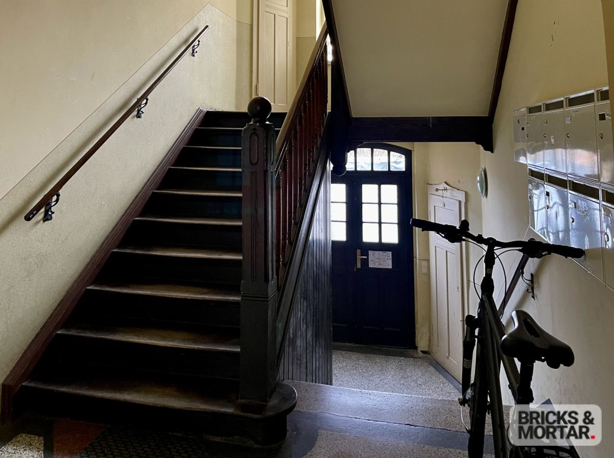 Immobilienangebot - Leipzig / Stötteritz - Alle - Charmantes Wohnen im Altbau-Stil: Drei-Zimmer-Wohnung mit Balkon und zeitgemäßer Ausstattung