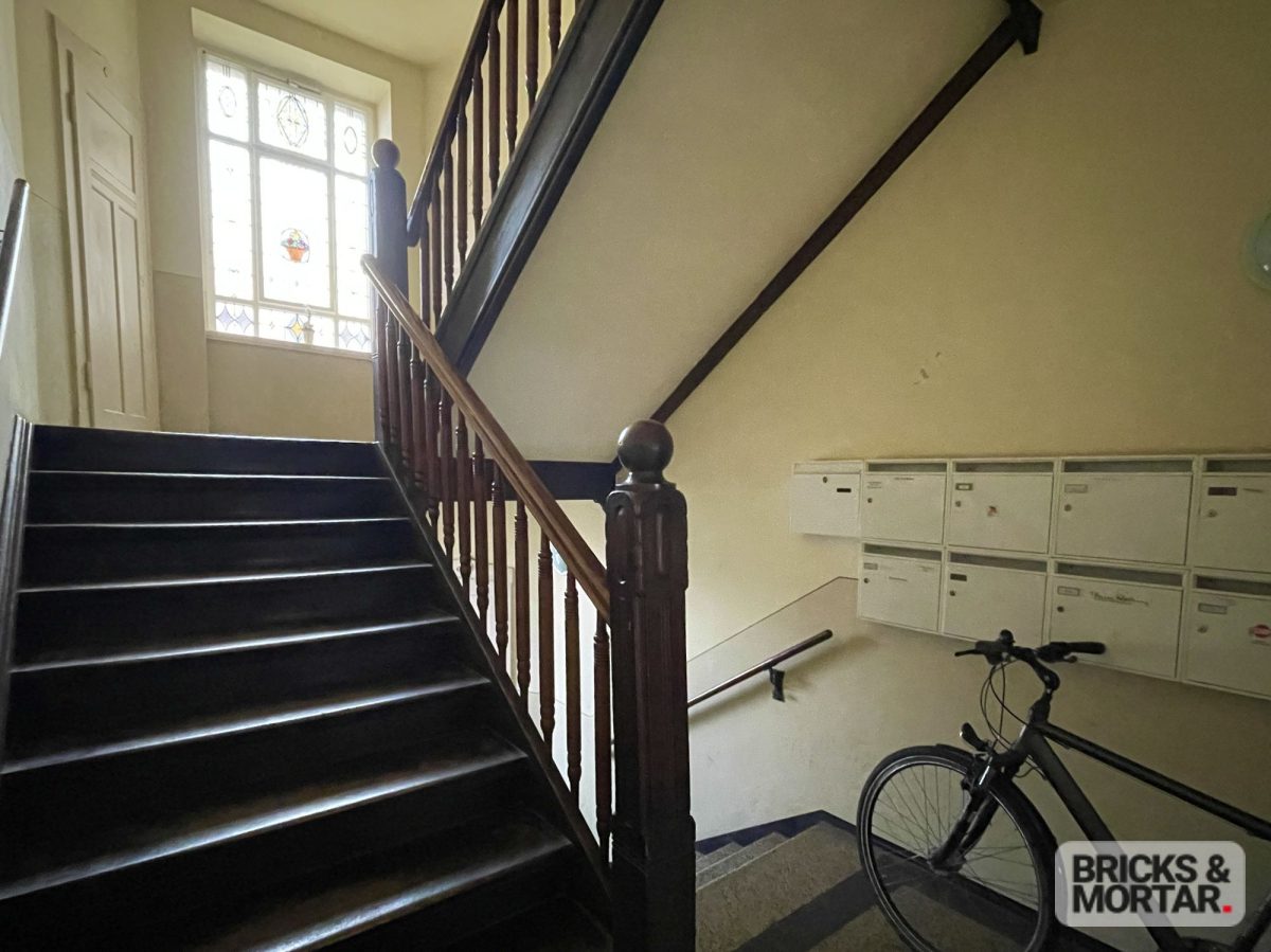 Immobilienangebot - Leipzig / Stötteritz - Alle - Charmantes Wohnen im Altbau-Stil: Drei-Zimmer-Wohnung mit Balkon und zeitgemäßer Ausstattung