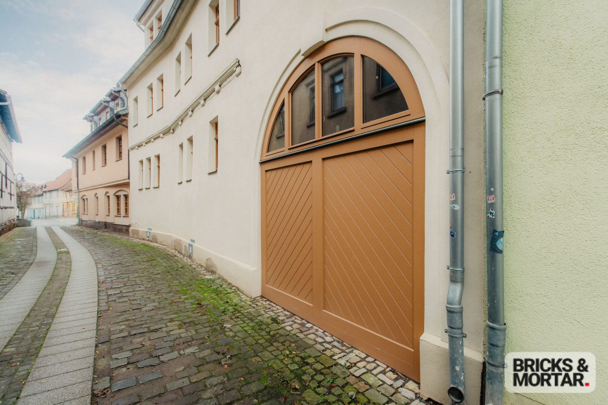 Immobilienangebot - Sangerhausen - Alle - Komplett vermietetes Mehrfamilienhaus mit 6 barrierefreien Wohnungen und Stellplätzen in Sangerhausen