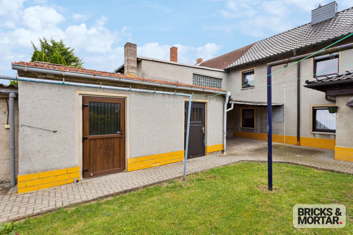 Immobilienangebot - Querfurt - Alle - Attraktive Doppelhaushälfte in Querfurt – Ideal gelegen, großzügig und komfortabel.