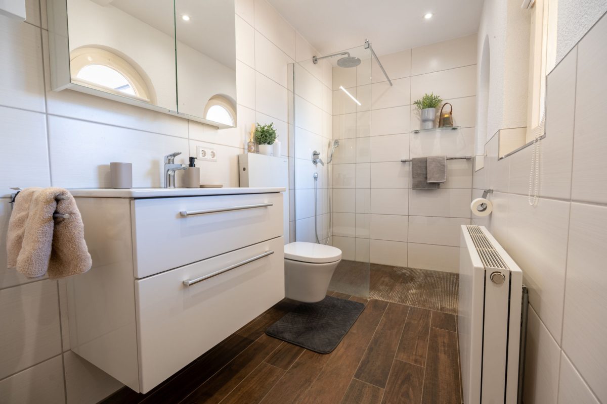 Immobilienangebot - Weißenhorn - Alle - Platz für die ganze Familie! Einfamilienhaus mit ELW und Garten zum Verlieben