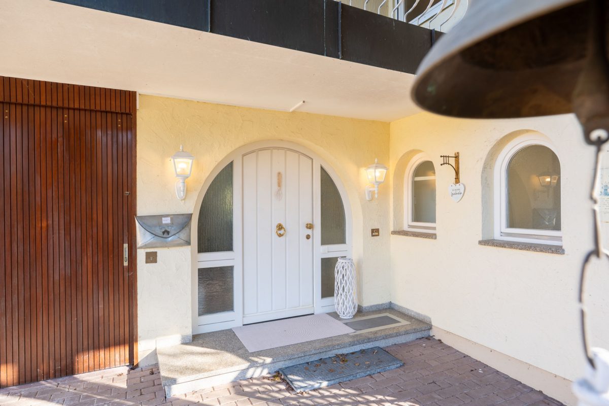Immobilienangebot - Weißenhorn - Alle - Platz für die ganze Familie! Einfamilienhaus mit ELW und Garten zum Verlieben