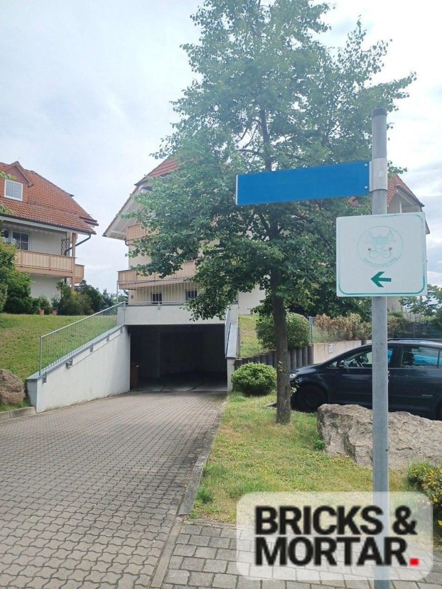 Immobilienangebot - Niederau - Alle - +++ Schöne 1-Zimmer-Wohnung nahe Meißen, mit Balkon und ordentlich Stauraum zu verkaufen +++