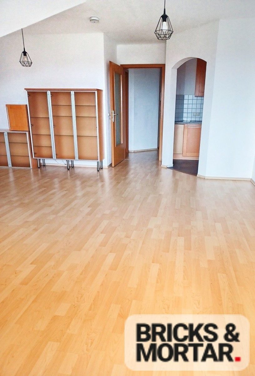Immobilienangebot - Niederau - Alle - +++ Schöne 1-Zimmer-Wohnung nahe Meißen, mit Balkon und ordentlich Stauraum zu verkaufen +++