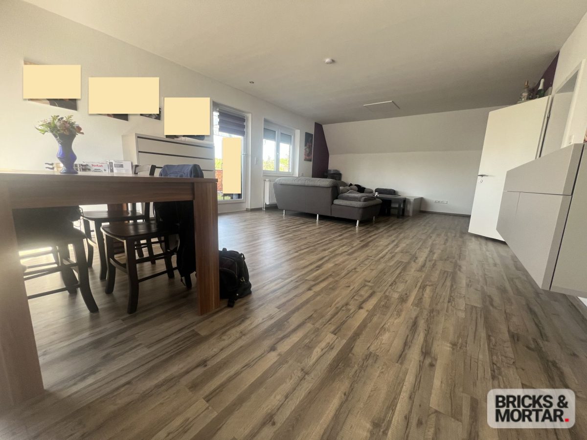 Immobilienangebot - Bremen - Alle - Freistehendes Haus mit Einliegerwohnung, Pool auf großem Grundstück