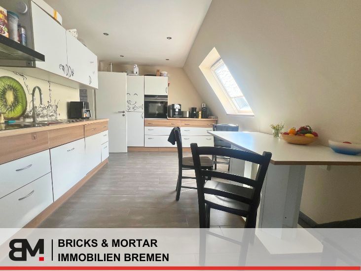 Immobilienangebot - Bremen - Alle - Freistehendes Haus mit Einliegerwohnung, Pool auf großem Grundstück