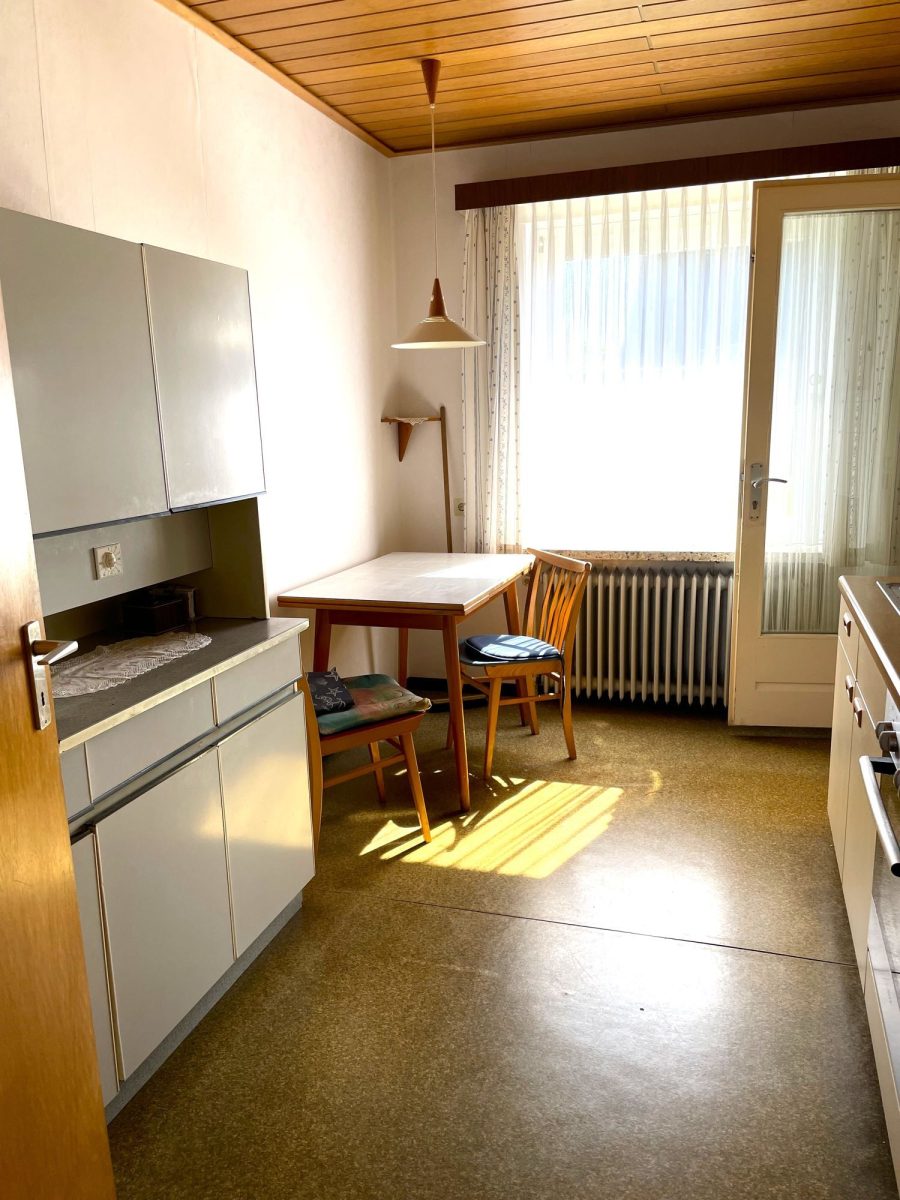 Immobilienangebot - Zetel / Neuenburg - Alle - Solides Einfamilienhaus in Zetel-Neuenburg !
 **** Perfekt für Ruheständler oder die kleine Familie****