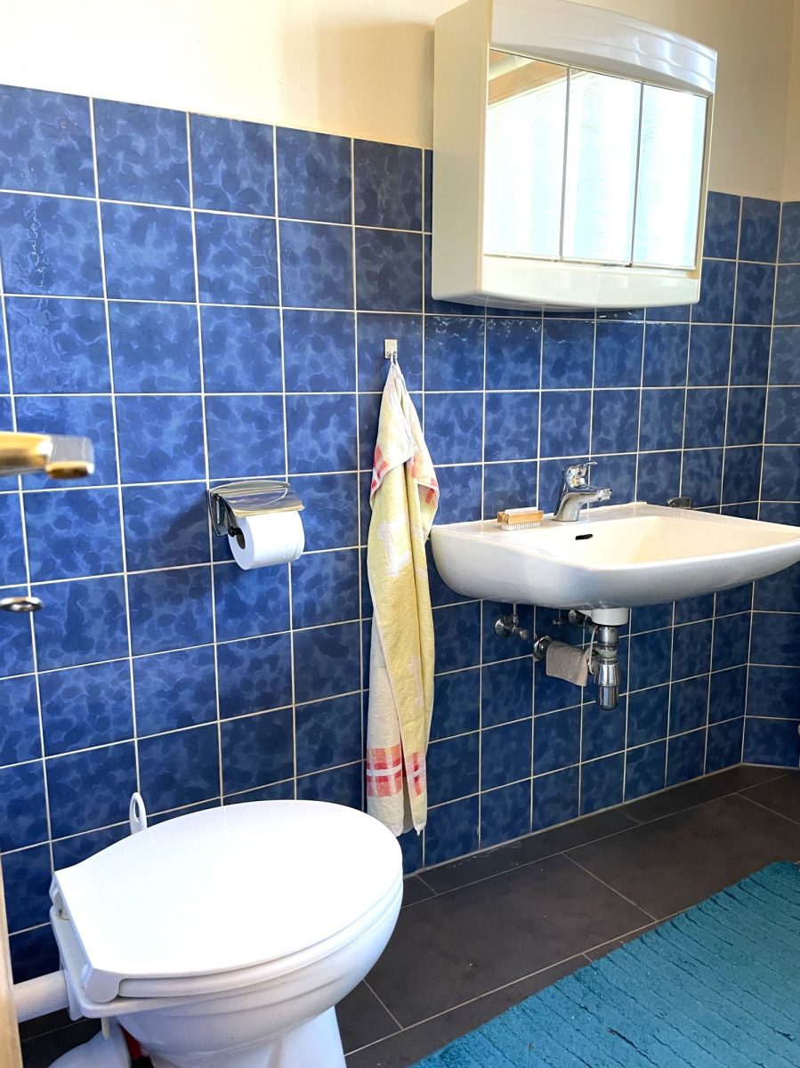 Immobilienangebot - Zetel / Neuenburg - Alle - Solides Einfamilienhaus in Zetel-Neuenburg !
 **** Perfekt für Ruheständler oder die kleine Familie****