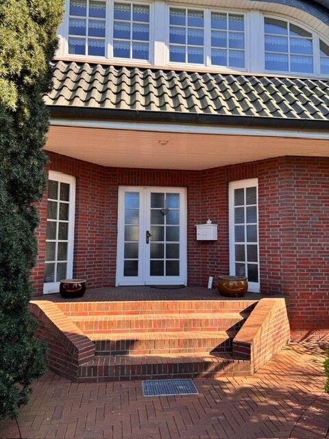 Immobilienangebot - Varel - Alle - **** Ihre Traumimmobilie ****
!!!          Provisionsfrei         !!!!
Exklusives, individuelles Einfamilienhaus mit Doppelgarage in Varel
