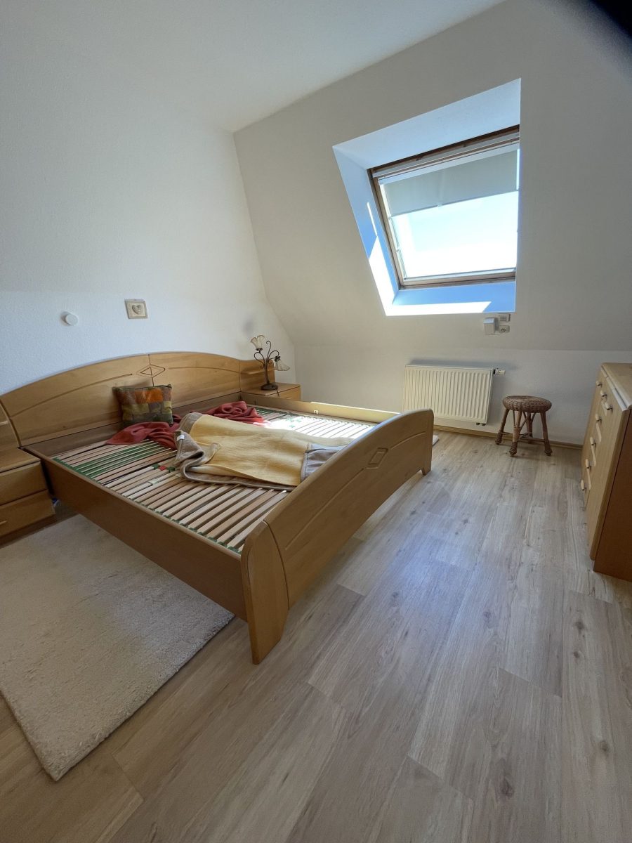 Immobilienangebot - Varel - Alle - **** Ihre Traumimmobilie ****
!!!          Provisionsfrei         !!!!
Exklusives, individuelles Einfamilienhaus mit Doppelgarage in Varel