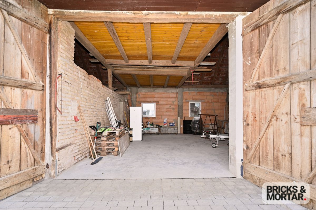 Immobilienangebot - Jettingen-Scheppach - Alle - Familientraum in Jettingen: Bauernhaus mit großem Grundstück, Scheune & Top - Anbindung A8