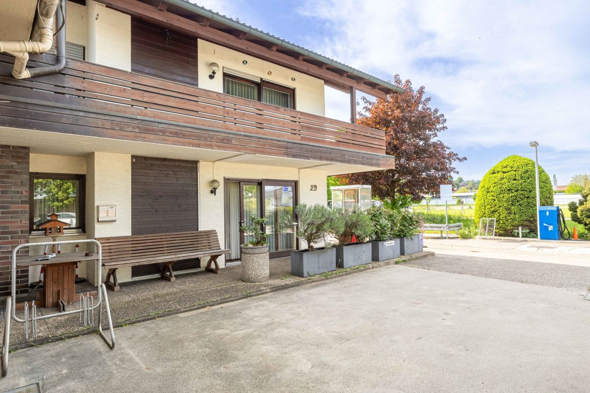 Immobilienangebot - Tittmoning - Alle - ***Tanke Zukunft! Wohnen, Geschäft und Rendite in einem Objekt!***
