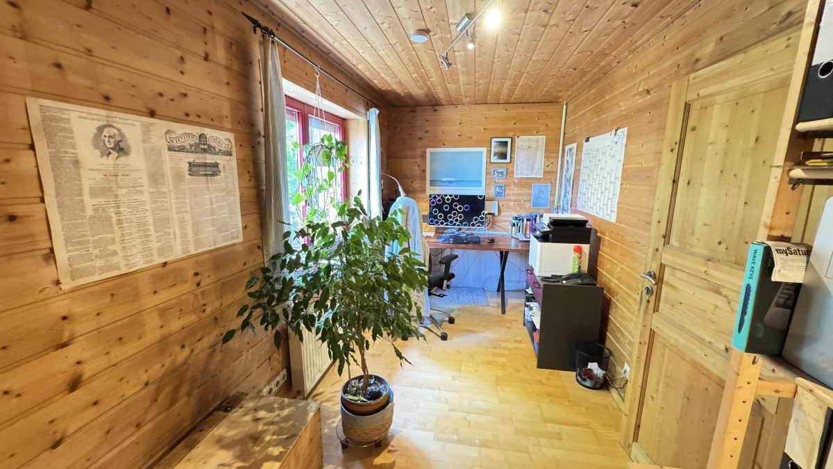 Immobilienangebot - Schwabmünchen / Schwabegg - Alle - Attraktive DHH mit großem Garten, Dachterrasse, 2 Garagen, Carport in idyllischer Lage von Schwabegg
