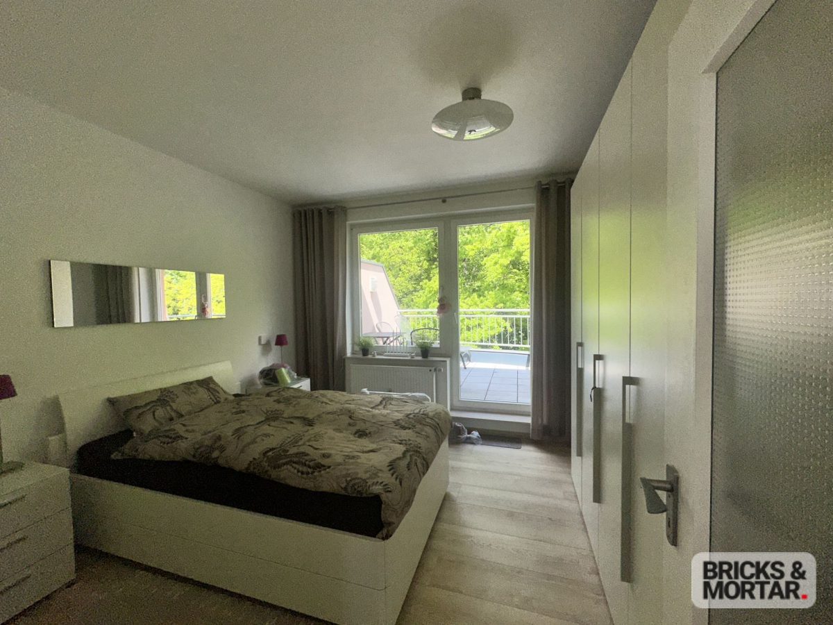 Immobilienangebot - Dresden - Alle - tolle 2 Zimmer Penthousewohnung in beliebten Stadtteil Bühlau!