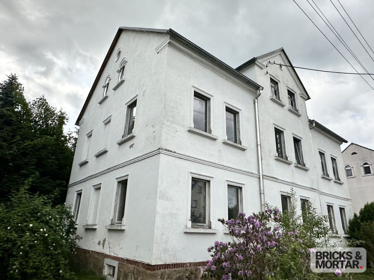 Immobilienangebot - Pulsnitz - Alle - +++ Mehrfamilienhaus zum Sanieren in zentraler Lage von Pulsnitz +++