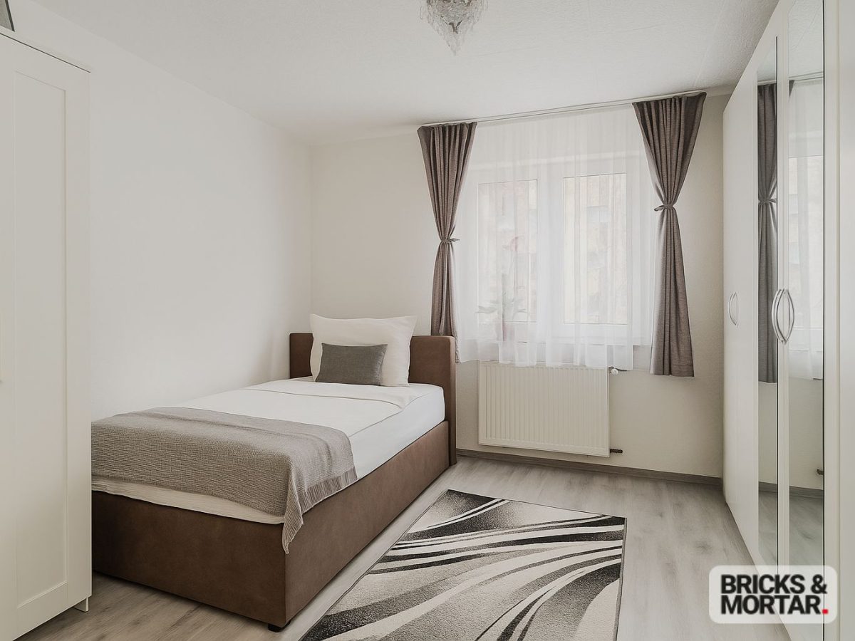 Immobilienangebot - Augsburg / Haunstetten - Alle - In Kürze frei: Geräumige 2,5-Zimmer-Wohnung in Haunstetten - 2021 umfassend modernisiert