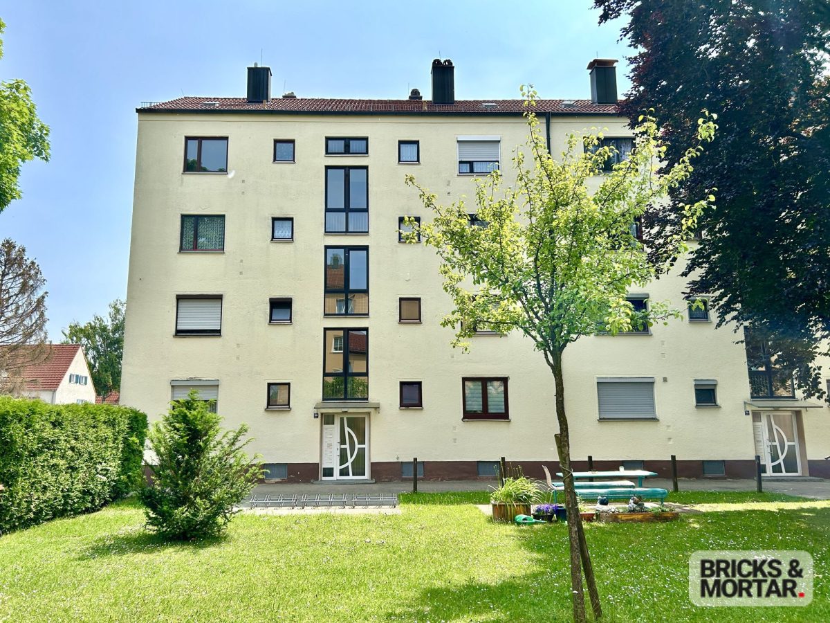 Immobilienangebot - Augsburg / Haunstetten - Alle - In Kürze frei: Geräumige 2,5-Zimmer-Wohnung in Haunstetten - 2021 umfassend modernisiert