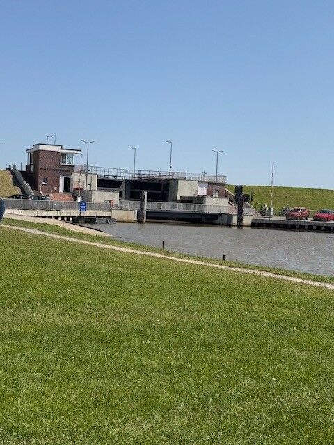 Immobilienangebot - Varel - Grundstücke - Seltene Gelegenheit: Traumgrundstück am Vareler Hafen zu verkaufen!